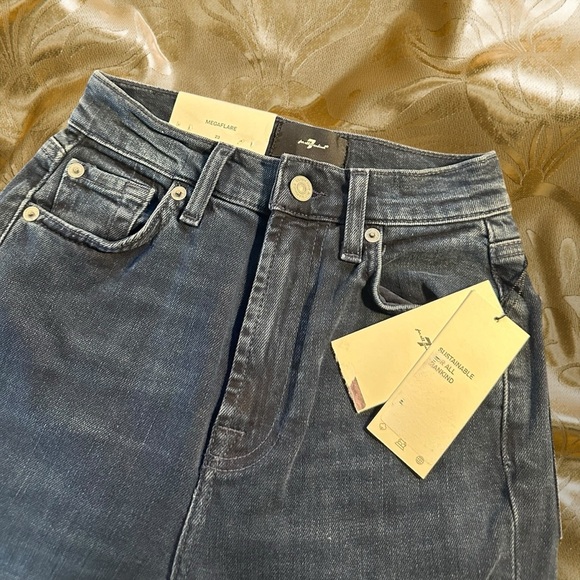 NWT 7 For All Mankind ‘Mega Flare’ Ultra High-Rise Jeans in “Sunbeam” Size 23 - Picture 3 of 16